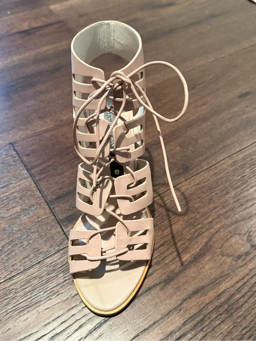 NIB Matt Bernson Blush Leather Strappy Lace-Up Open Toe Block Heel Sandals 9